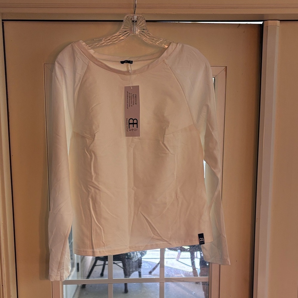 Bwear Classic White Long Sleeve Top